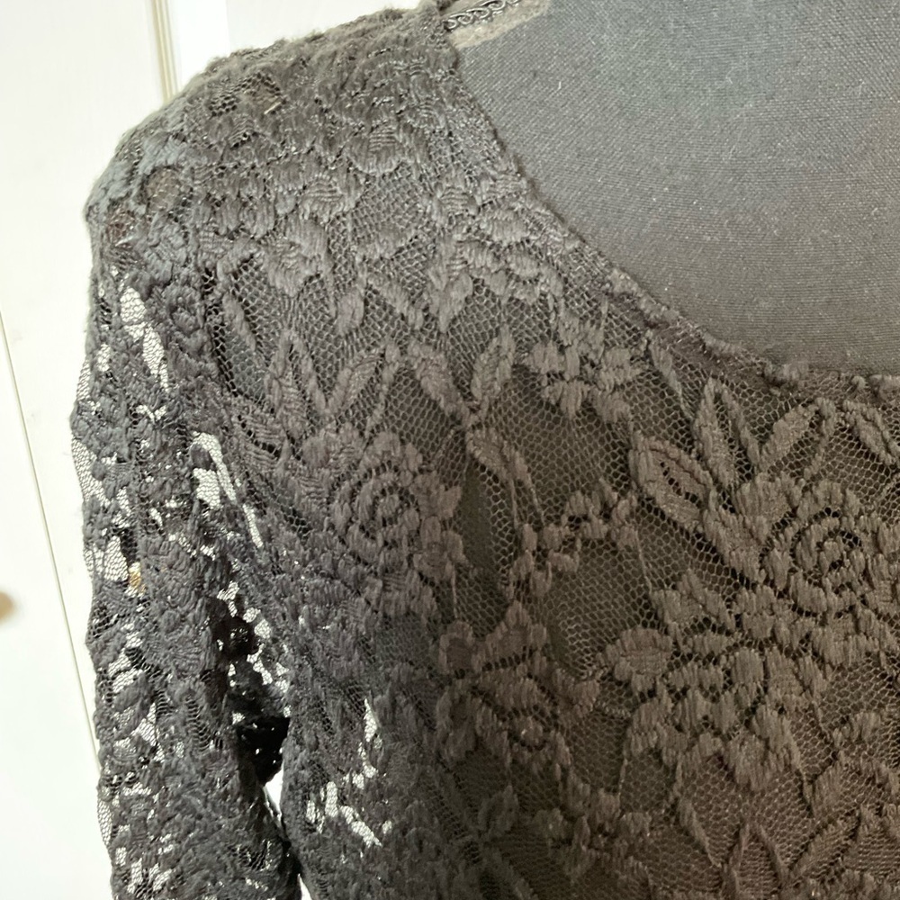 Derek Heart sheer lace top. Size XL. Long sleeve. - Picture 3 of 5